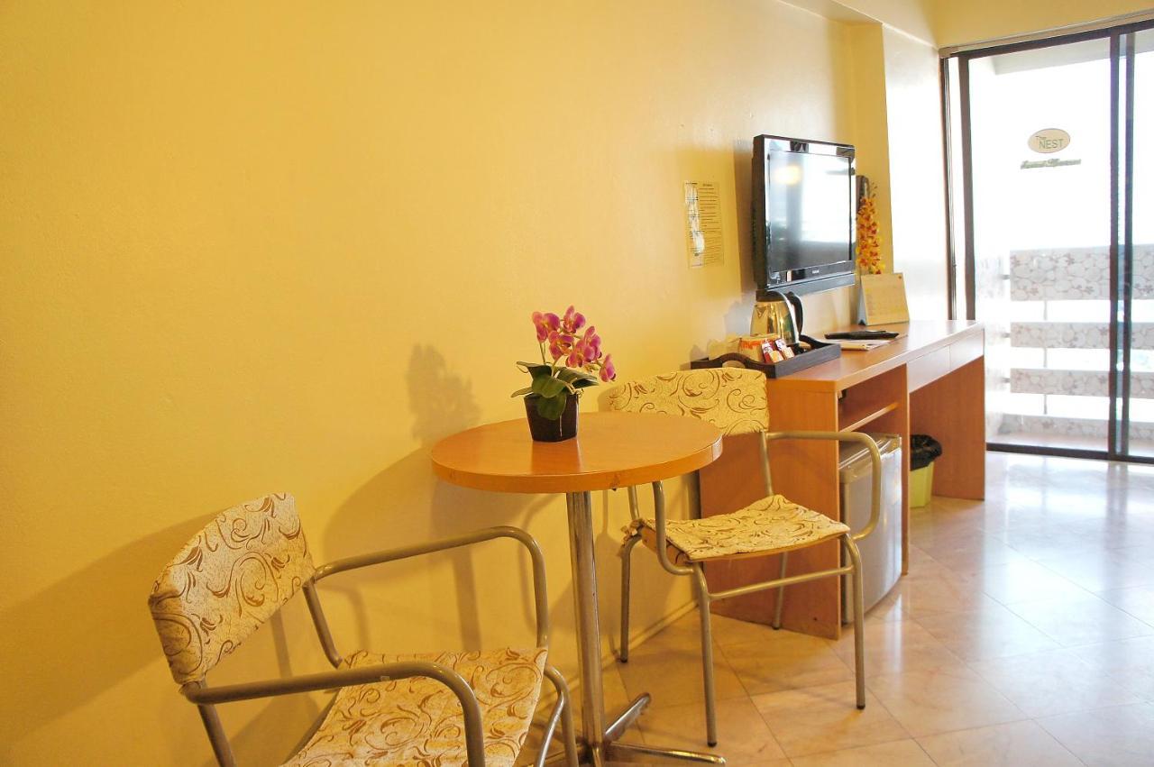 The Nest Serviced Apartment Банкок Екстериор снимка