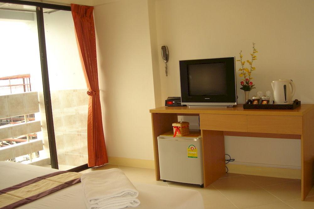 The Nest Serviced Apartment Банкок Екстериор снимка