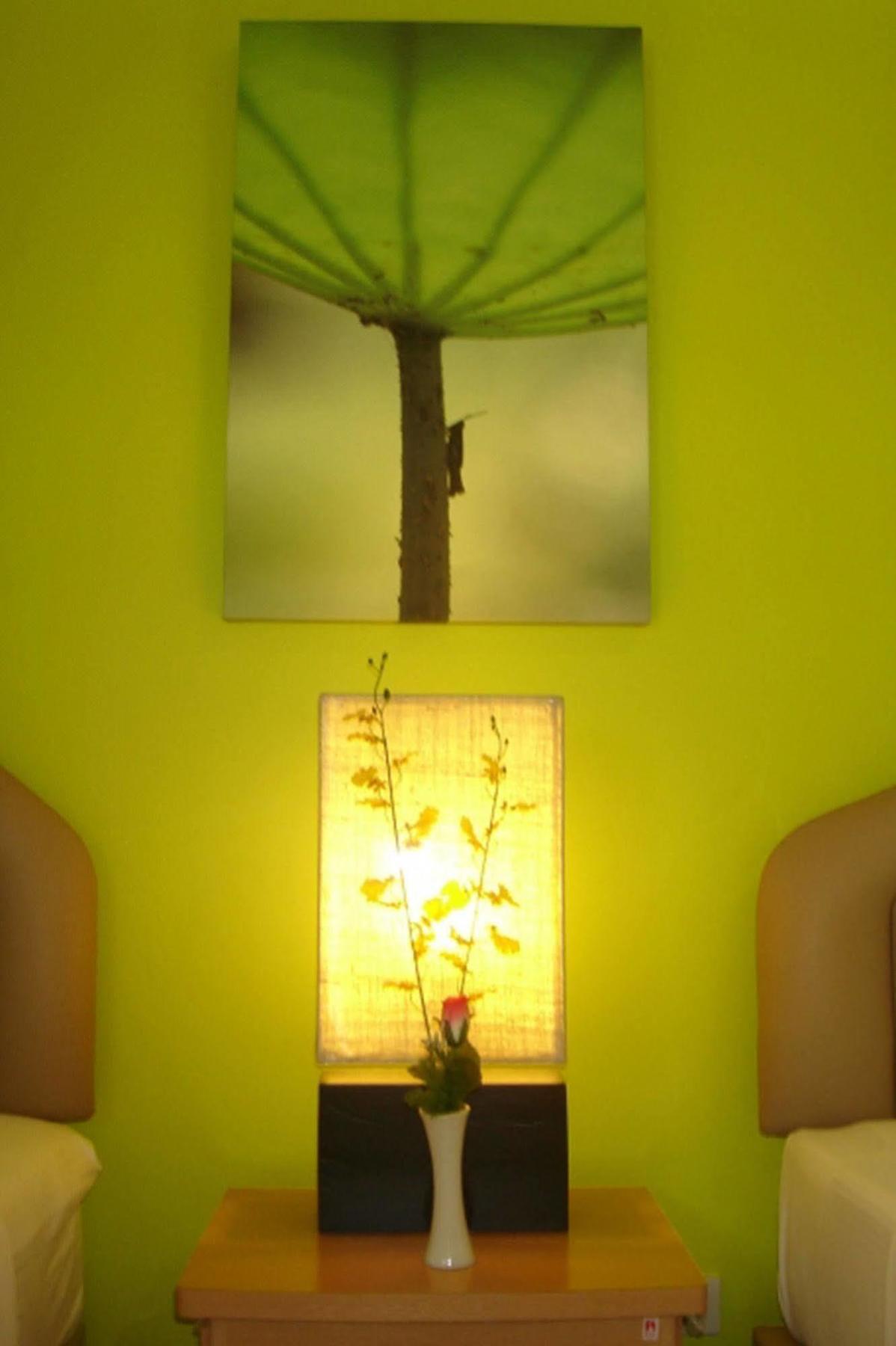 The Nest Serviced Apartment Банкок Екстериор снимка