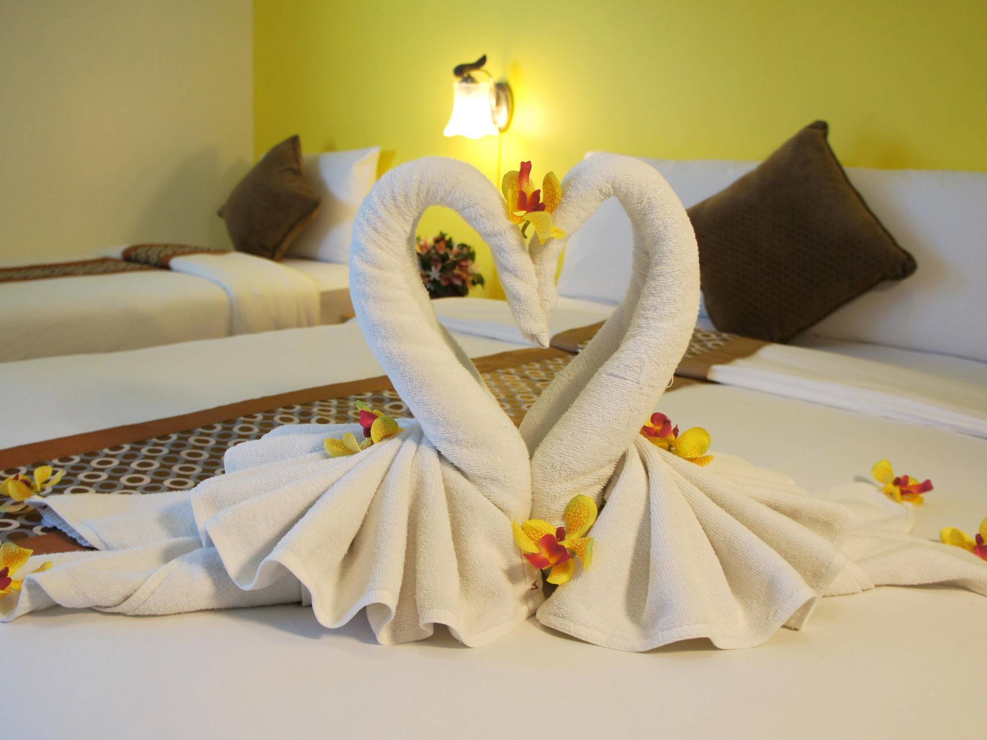The Nest Serviced Apartment Банкок Екстериор снимка